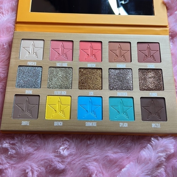 Jeffree Star Thirsty Eyeshadow Palette - Picture 2 of 6
